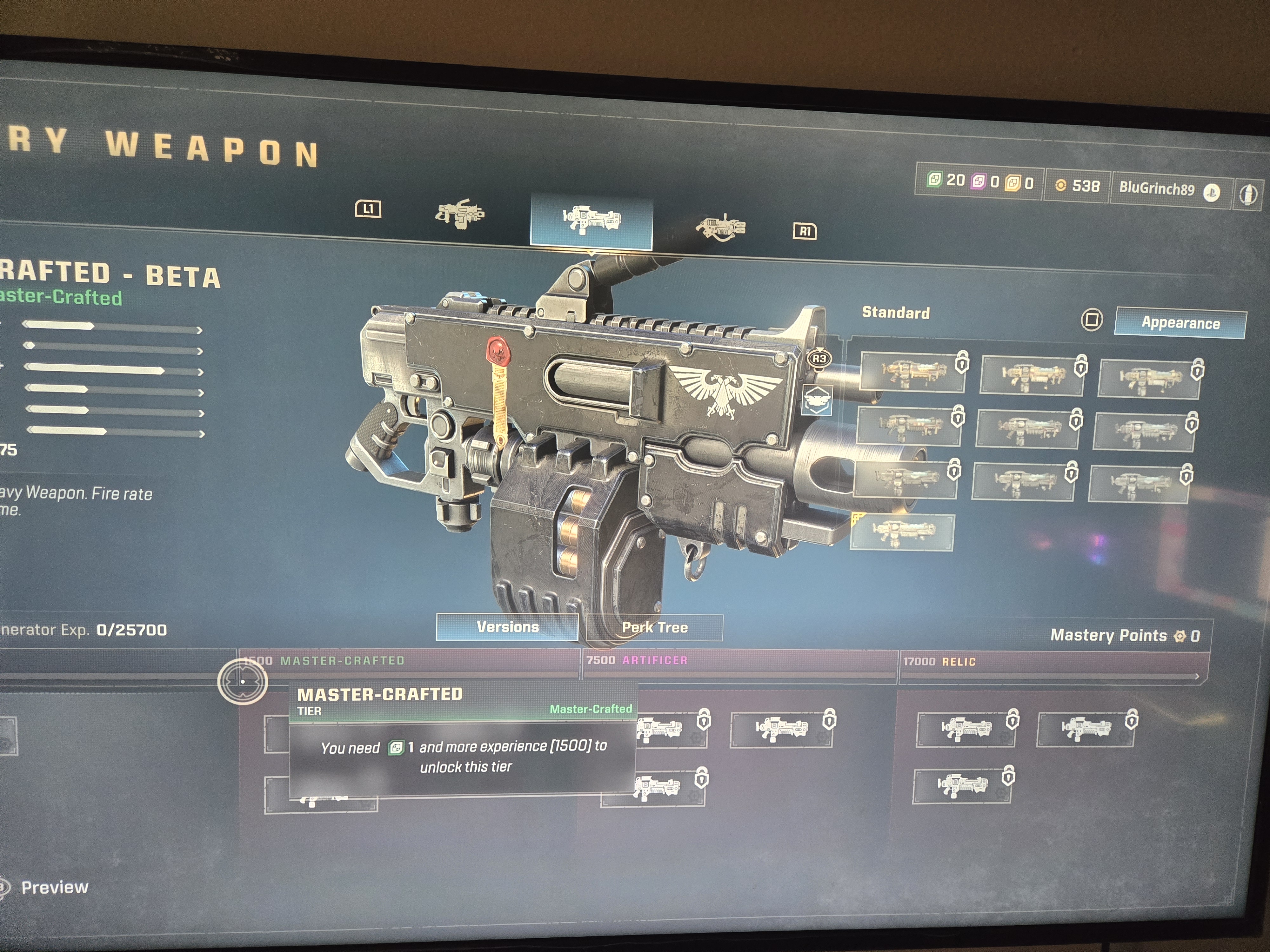 Locked into 3 weapons in Assualt and heavy class - Space Marine 2